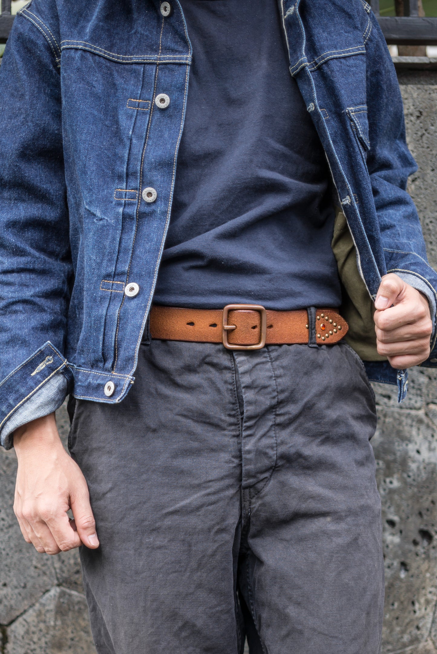 HIMALAYA VINTAGE STUDDED ROUGHOUT