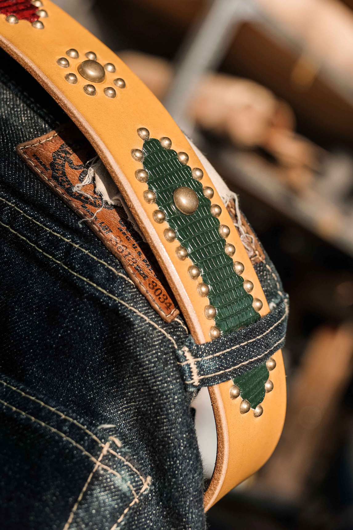 HIMALAYA HORSESHOE STUDDED ROYAL YELLOW